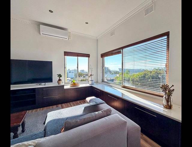3 BEDROOM APARTMENT FOR SALE IN GREEN POINT